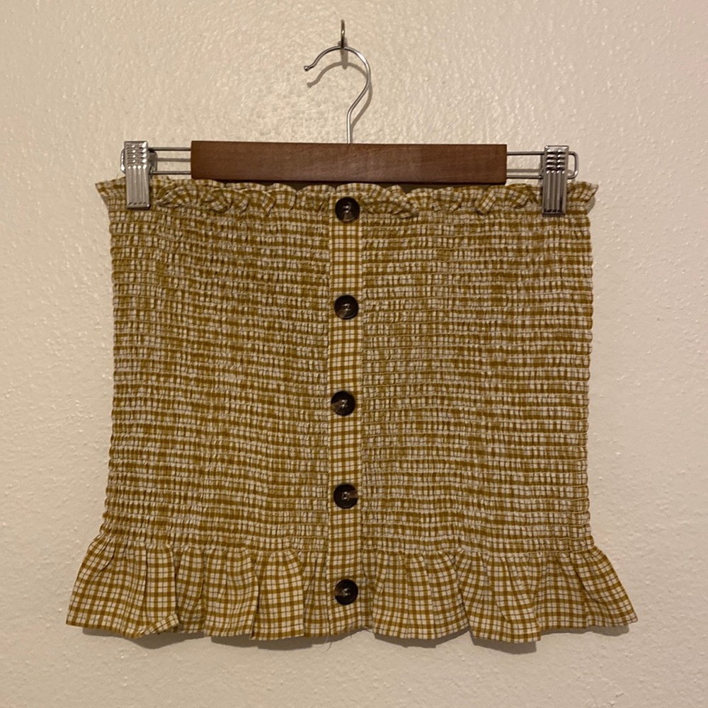 Ruched Strapless Top with Button Detailing